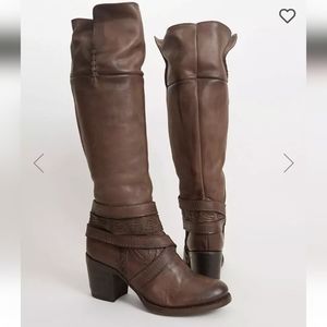 Freebird cabel tall boots sz8